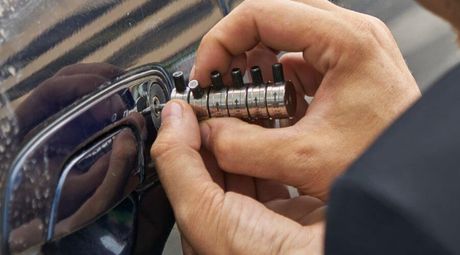 Expert Emergency Roof Repairs services in Coppell, TX